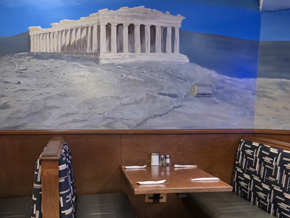 Nikas Restaurant inside